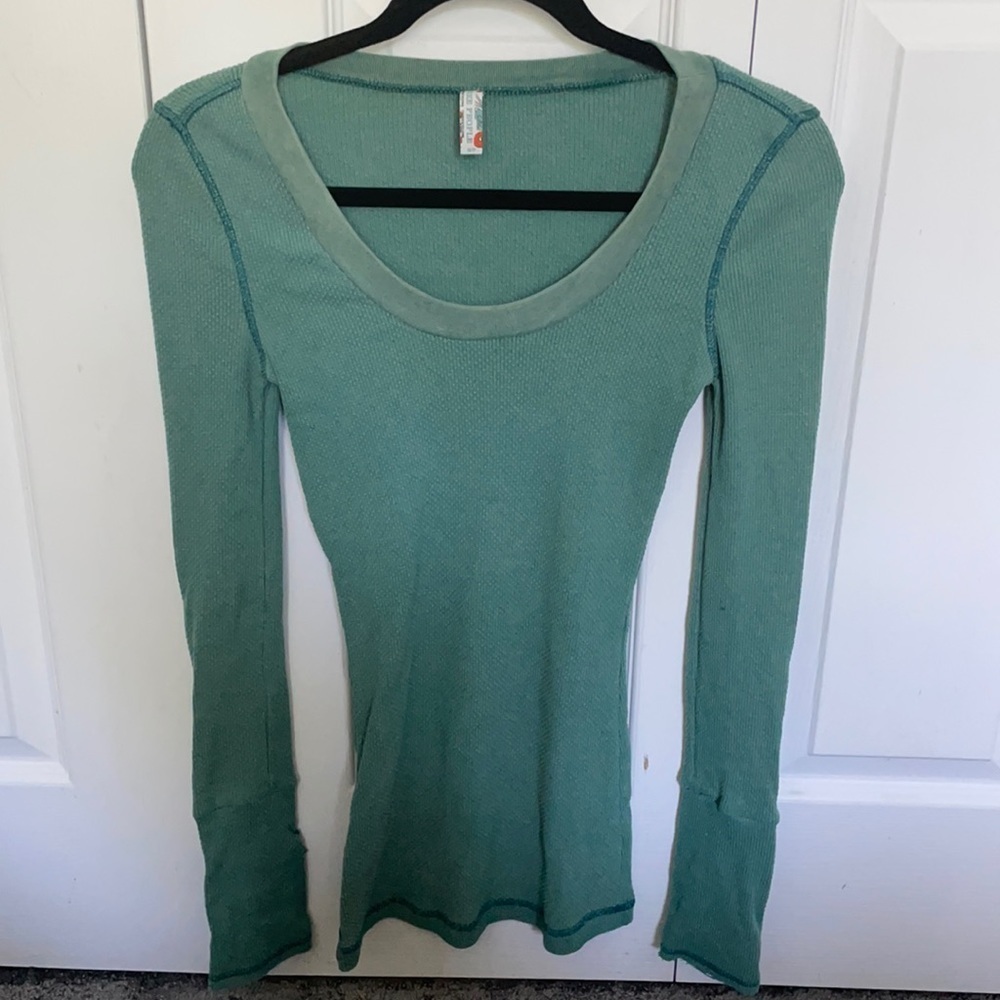 Free People Green‎ distressed thermal Rare Small